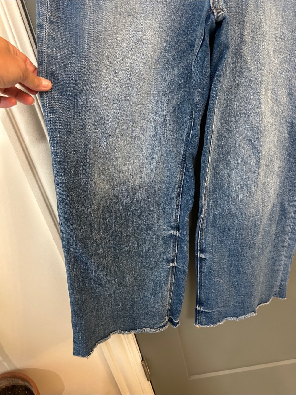 Vervet Straight-Wide Leg Crop Women’s Jeans in Medium Blue Size 29 - Picture 2 of 7